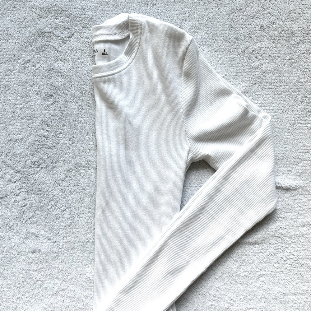 Abercrombie & Fitch Basic Long Sleeve Tee S